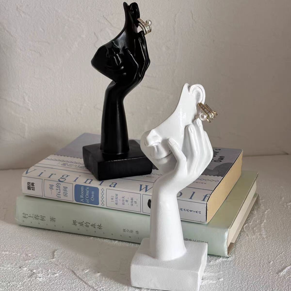 Art Craft Display - Ornamen Kerajinan Resin Figur Abstrak Tempat
